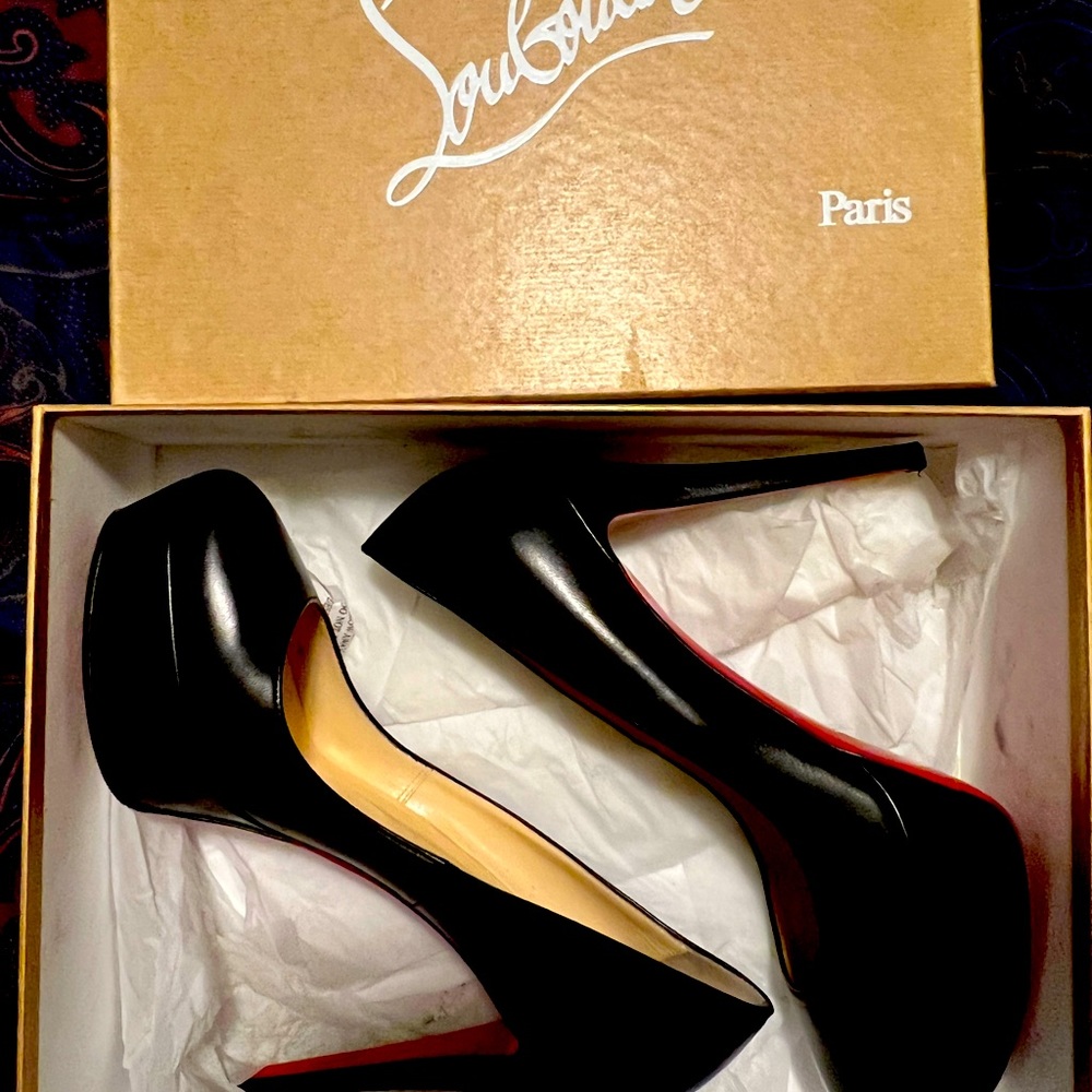 louboutin classic pump